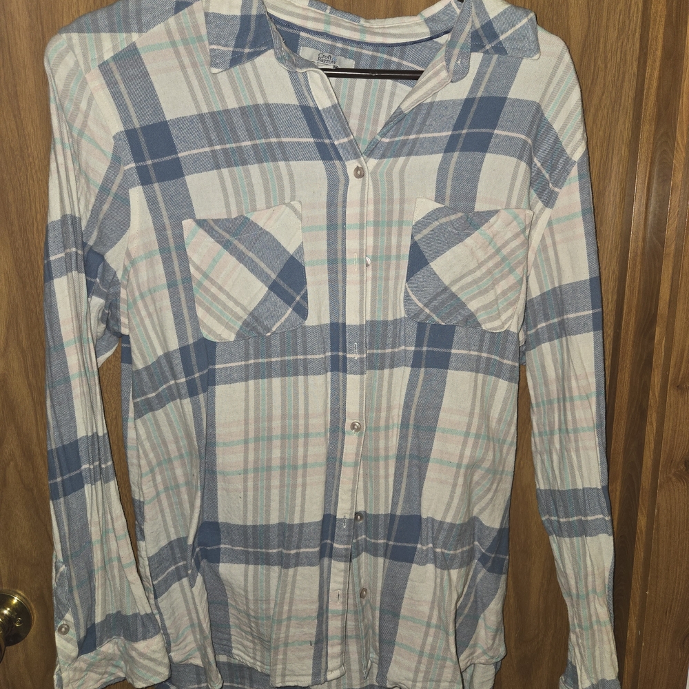 croft & barrow Blue and White Plaid Button-Down Shirt